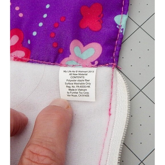 My Life As Slumber Party Set Accessory Kit Sleeping Bag Shampoo Conditioner Only - Picture 8 of 10